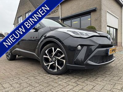 Zwart (metallic) Occasion 2021 Toyota C-HR SUV | € 21.750 (Eerlijke prijs)