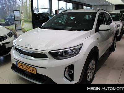 Wit Occasion 2021 Kia Stonic SUV | € 17.950 (Eerlijke prijs)