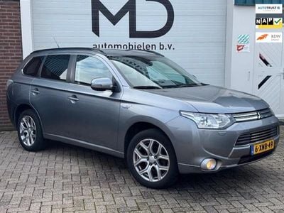 Occasion Mitsubishi Outlander P-HEV Edition 121 PK (88 kW) 2014 Grijs SUV