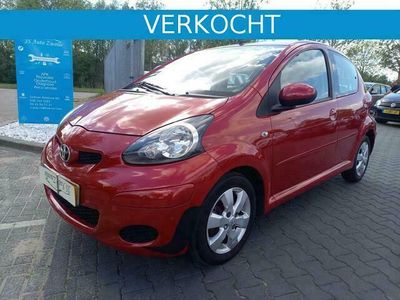 tweedehands Toyota Aygo 1.0 12v VVT-i Aspiration Red