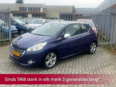Blauw Gebruikt 2012 Peugeot 208 Allure Hatchback | € 4.890 (Eerlijke prijs)