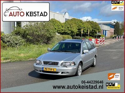 tweedehands Volvo V40 2.0 TURBO AUTOMAAT XENON/SCHUIFDAK/CLIMA! VELE OPTIES!