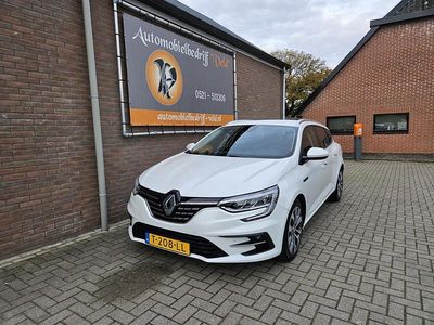 Wit Gebruikt 2023 Renault Mégane GrandTour Techno Stationwagen | € 23.745 (Eerlijke prijs)