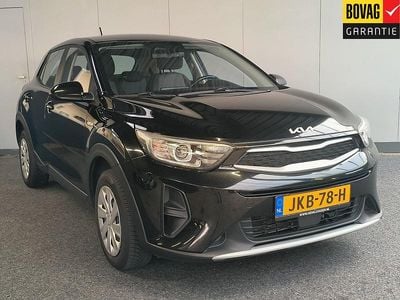 Zwart Gebruikt 2022 Kia Stonic SUV | € 17.950 (Goede deal)