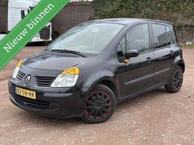 Zwart Gebruikt 2006 Renault Modus MPV | € 850 (Goede deal)