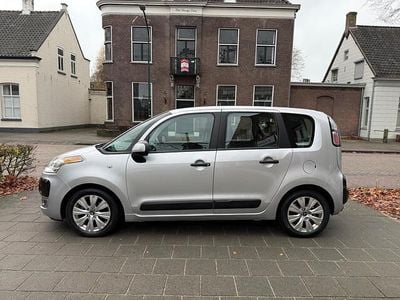 Grijs (metallic) Gebruikt 2009 Citroën C3 Picasso MPV | € 2.995 (Eerlijke prijs)