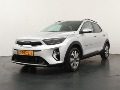 Grijs Occasion 2024 Kia Stonic SUV | € 21.950 (Eerlijke prijs)