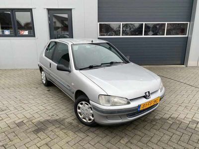 tweedehands Peugeot 106 1.1 Accent