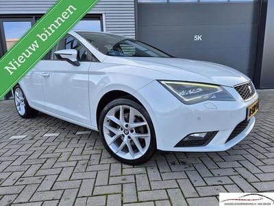 Wit Gebruikt 2013 Seat Leon Style Hatchback | € 9.400 (Eerlijke prijs)