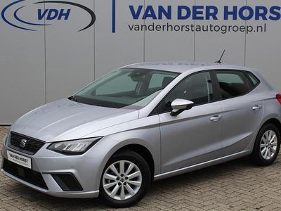 Zilver, metallic lak Occasion 2021 Seat Ibiza Style Hatchback | € 20.880 (Duur)