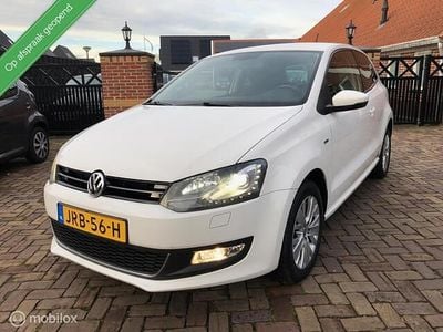 Wit Gebruikt 2013 VW Polo Hatchback | € 5.999 (Eerlijke prijs)