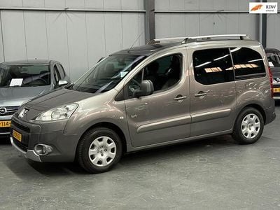 Grijs Gebruikt 2012 Peugeot Partner Tepee Family MPV | € 7.499 (Eerlijke prijs)