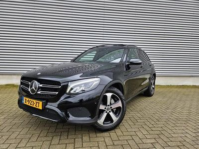 tweedehands Mercedes GLC350 4MATIC Panodak Burmester Camera Led Sfeerverlichting Elektrische stoelen kofferbak Navi