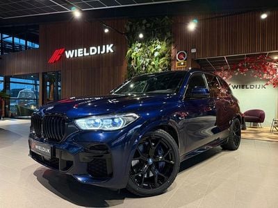 Blauw (metallic) Gebruikt 2021 BMW X5 M Sport SUV | € 55.900 (Goede deal)