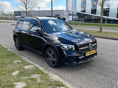 Mercedes GLB180