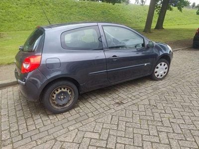 Renault Clio II