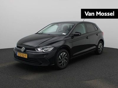 Zwart Gebruikt 2024 VW Polo Edition Hatchback | € 25.900 (Eerlijke prijs)