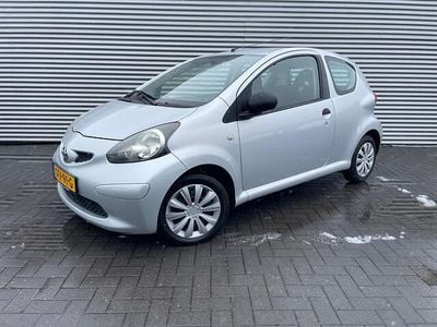 Occasion Toyota Aygo Cool 68 PK (50 kW) 2007 Grijs Hatchback