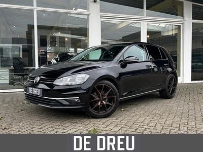 Zwart Gebruikt 2017 VW Golf VII Comfortline Hatchback | € 12.995 (Eerlijke prijs)
