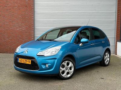 Blauw (metallic) Occasion 2010 Citroën C3 Exclusive Hatchback | € 5.999 (Eerlijke prijs)