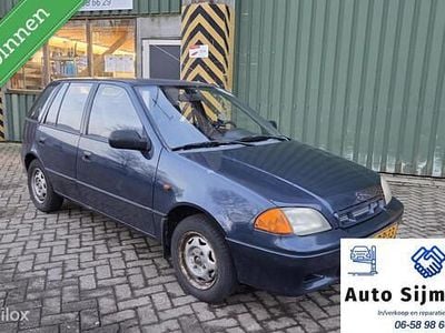 Blauw Occasion 1996 Suzuki Swift GLX Hatchback | € 1.599