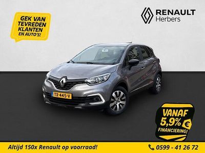 Grijs metallic Gebruikt 2018 Renault Captur Zen SUV | € 11.850 (Eerlijke prijs)