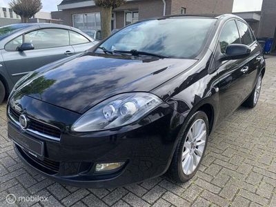 Zwart, metallic lak Occasion 2012 Fiat Bravo Business Hatchback | € 2.750