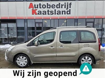 Bruin (metallic) Occasion 2014 Citroën Berlingo Tendance MPV | € 4.498 (Duur)