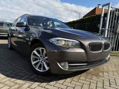 Bruin Gebruikt 2011 BMW 520 Stationwagen | € 4.999 (Duur)
