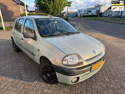 Renault Clio II