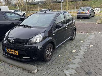 Zwart Occasion 2014 Toyota Aygo Cool Hatchback | € 4.999 (Eerlijke prijs)