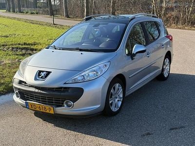 Grijs Occasion 2008 Peugeot 207 Stationwagen | € 1.650 (Goede deal)