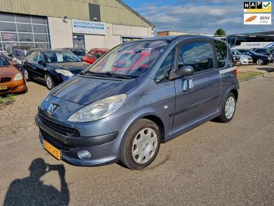 Peugeot 1007
