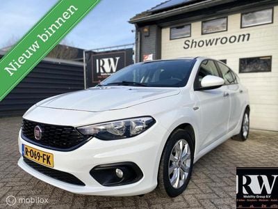 Wit Occasion 2020 Fiat Tipo Lounge Hatchback | € 11.995 (Goede deal)