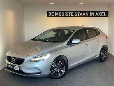 Occasion Volvo V40 Kinetic 123 PK (90 kW) 2019 Grijs Hatchback