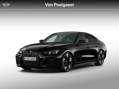 Saphirschwarz metallic (zwart metallic) Nieuw 2025 BMW 420 Comfort Edition Coupé | € 85.432 (Eerlijke prijs)