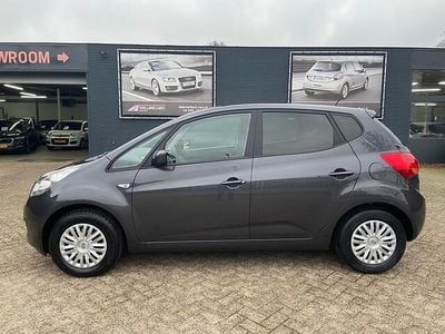 Grijs Gebruikt 2012 Kia Venga Plus Hatchback | € 6.995 (Eerlijke prijs)
