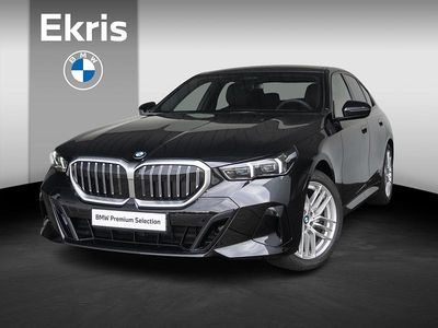 Zwart Occasion 2025 BMW 520 Performance Sedan | € 89.750