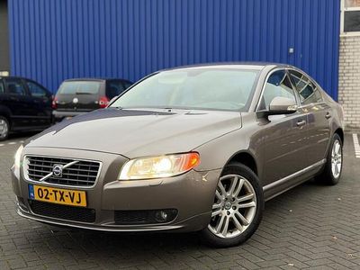 Grijs (metallic) Gebruikt 2007 Volvo S80 Summum Sedan | € 7.995 (Eerlijke prijs)