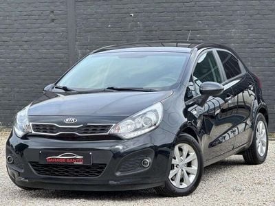 Zwart Occasion 2014 Kia Rio Sedan | € 4.990