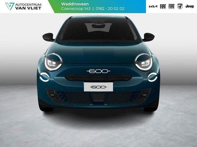 Verde sea of italy (groen metallic) Gebruikt 2024 Fiat 600 SUV | € 30.428 (Duur)