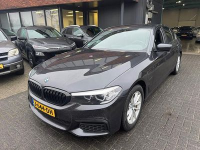 Grijs Occasion 2020 BMW 530e Executive Sedan | € 19.995 (Goede deal)