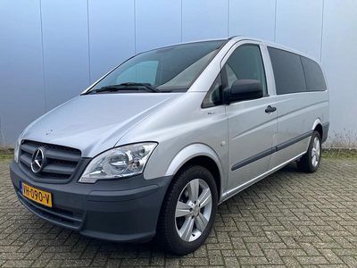 Grijs (metallic) Gebruikt 2012 Mercedes 320 Sedan | € 7.350 (Duur)