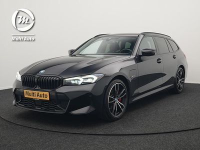Zwart Gebruikt 2022 BMW 330 M Sport Stationwagen | € 34.440 (Duur)