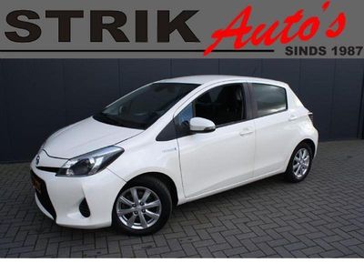 Wit Gebruikt 2014 Toyota Yaris Hybrid Hatchback | € 12.883 (Goede deal)