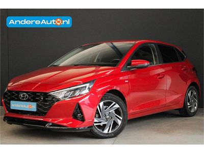 Rood Occasion 2022 Hyundai i20 Premium Hatchback | € 17.595 (Eerlijke prijs)