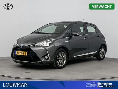 Grijs metallic Occasion 2018 Toyota Yaris Executive Hatchback | € 16.950 (Eerlijke prijs)