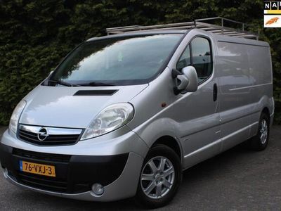 tweedehands Opel Vivaro 2.5 CDTI L2H1 114PK | MARGE | Airco | Cruise Control | Trekhaak | 3-persoons | LMV