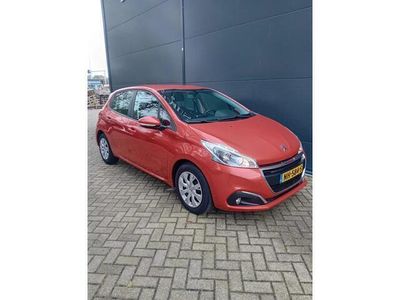 tweedehands Peugeot 208 1,2/5D/Airco/cruise/navi/bluet/parkeersensor