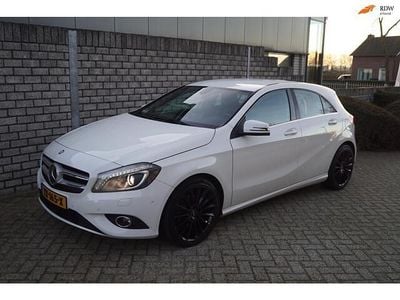 Wit Gebruikt 2015 Mercedes A180 Ambition Hatchback | € 13.450 (Goede deal)
